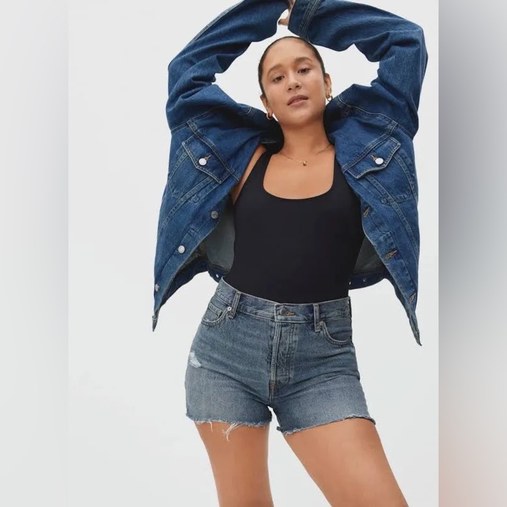 Everlane relaxed 90s denim shorts